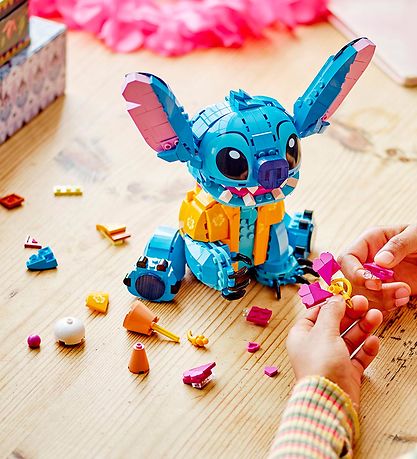 LEGO® Disney - Stitch 43249 - 730 Dele LEGO® Disney - Stitch 43249 - 730 Dele