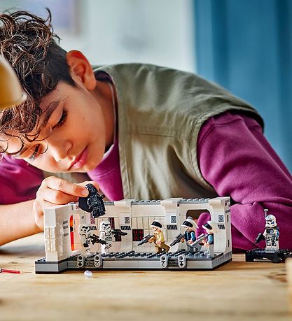 LEGO® Star Wars - Overtagelsen af Tantive IV 75387 - 502 Dele LEGO® Star Wars - Overtagelsen af Tantive IV 75387 - 502 Dele