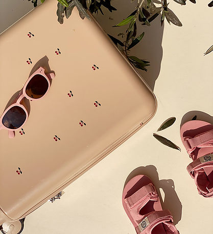 Konges Sløjd Rejsekuffert - Cherry Konges Sløjd Rejsekuffert - Cherry