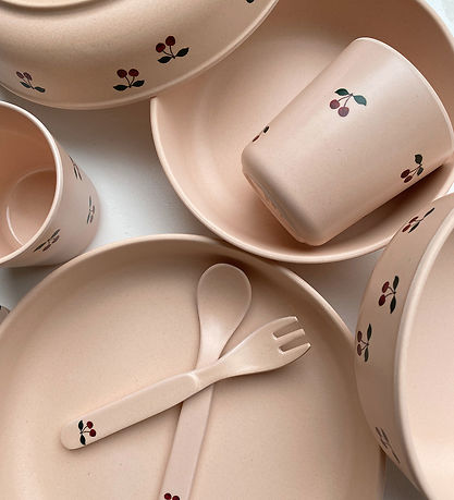 Konges Sløjd Spisesæt - Bioplast - 5 dele - Cherry Konges Sløjd Spisesæt - Bioplast - 5 dele - Cherry