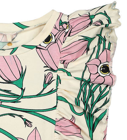 The New T-Shirt - TnKylie - White Swan Campanula Flower