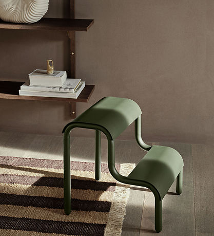 Ferm Living Skammel - 34x35,7x36,2 cm - Forest Green Ferm Living Skammel - 34x35,7x36,2 cm - Forest Green
