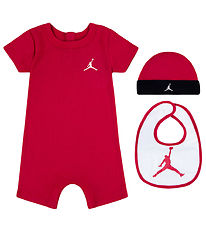Jordan Cadeaubox - 3-pack - Zomerromper/Muts/Slabbetjes - Gym Ro Jordan Cadeaubox - 3-pack - Zomerromper/Muts/Slabbetjes - Gym Ro