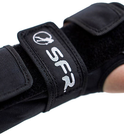 SFR Beskyttelsessæt - Youth Ramp Triple Pad Set - Sort SFR Beskyttelsessæt - Youth Ramp Triple Pad Set - Sort