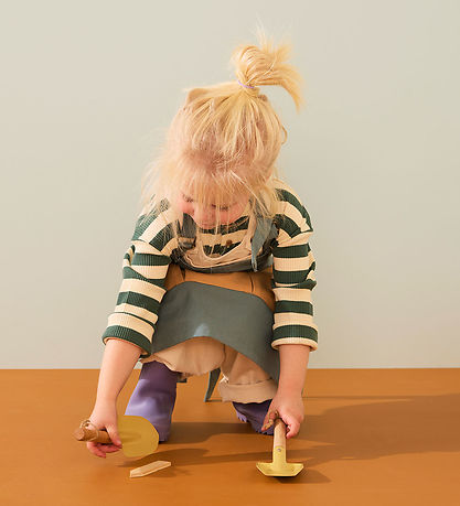 Kids Concept Havesæt m. Forklæde - Kid's Hub Kids Concept Havesæt m. Forklæde - Kid's Hub