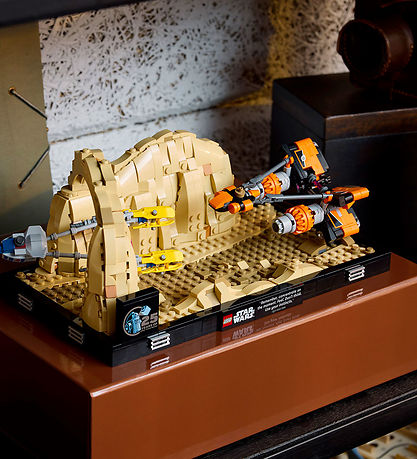 LEGO® Star Wars - Diorama med Mos Espa-podra... 75380 - 718 Dele LEGO® Star Wars - Diorama med Mos Espa-podra... 75380 - 718 Dele