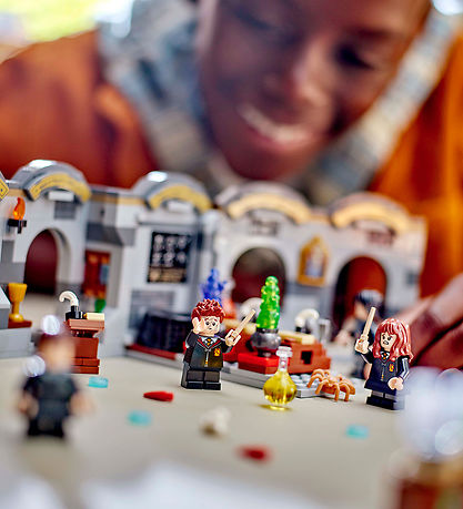 LEGO® Harry Potter - Hogwarts-slottet Eliksirlektion 76431 - 397