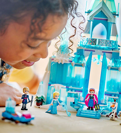 LEGO® Disney - Elsas Ispalads 43244 - 630 Dele LEGO® Disney - Elsas Ispalads 43244 - 630 Dele