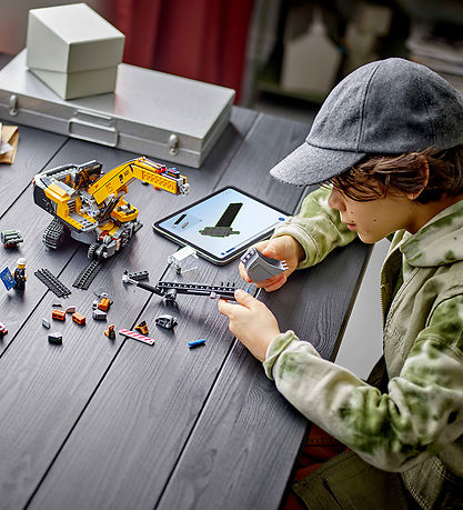 LEGO® City - La pelleteuse de chantier jaune 60420 - 633 Parties LEGO® City - La pelleteuse de chantier jaune 60420 - 633 Parties