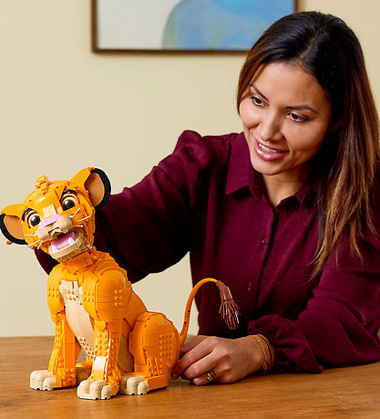 LEGO® Disney - Ung Simba - Løvernes Konge 43247 - 1445 Dele LEGO® Disney - Ung Simba - Løvernes Konge 43247 - 1445 Dele