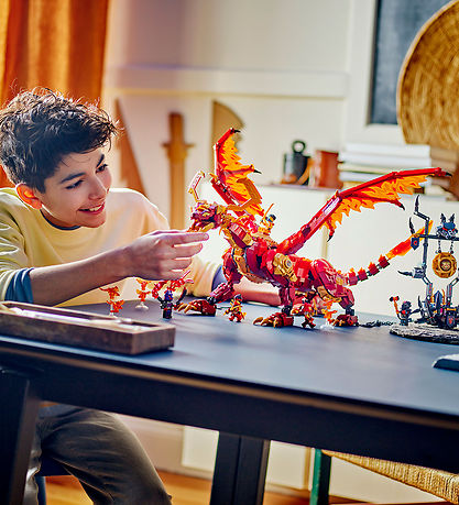 LEGO® Ninjago - Bevægelses-kildedrage 71822 - 1716 Dele LEGO® Ninjago - Bevægelses-kildedrage 71822 - 1716 Dele