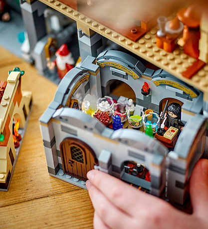 LEGO® Harry Potter - Kasteel Zweinstein: de Grote Zaal 76435 - 1