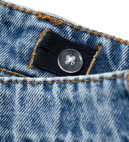 LMTD Jeans - Noos - NlfKizza Dnm Mom Pant - Light Blue Denim LMTD Jeans - Noos - NlfKizza Dnm Mom Pant - Light Blue Denim