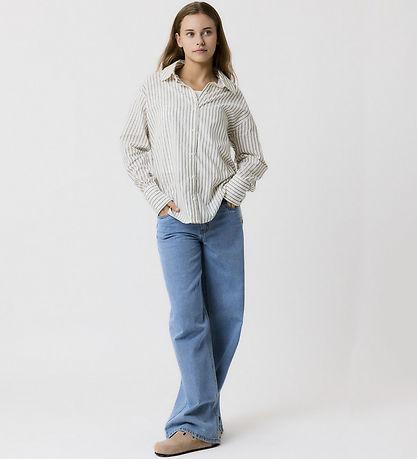 LMTD Jeans - Noos - NlfKizza Dnm Mom Pant - Light Blue Denim LMTD Jeans - Noos - NlfKizza Dnm Mom Pant - Light Blue Denim
