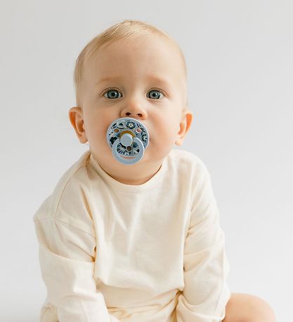 BIBS X Liberty Colour Sutter - 2-pak - Str. 1 - Rund - Dusty Blu BIBS X Liberty Colour Sutter - 2-pak - Str. 1 - Rund - Dusty Blu