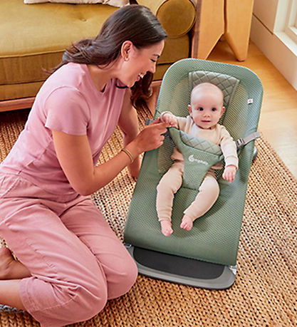 Ergobaby Skråstol - Evolve 3-i-1 - Mesh - 84,5x41,5x56 cm - Sage Ergobaby Skråstol - Evolve 3-i-1 - Mesh - 84,5x41,5x56 cm - Sage