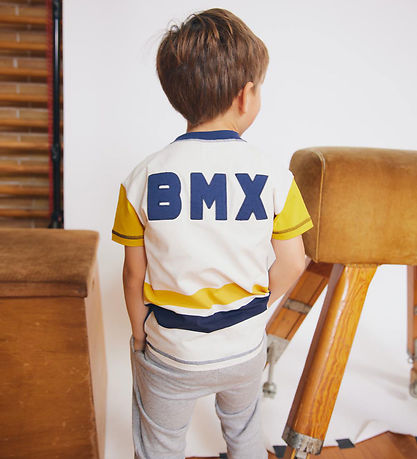 Freds World T-shirt - BMX - Academy/Hvid/Gul Freds World T-shirt - BMX - Academy/Hvid/Gul