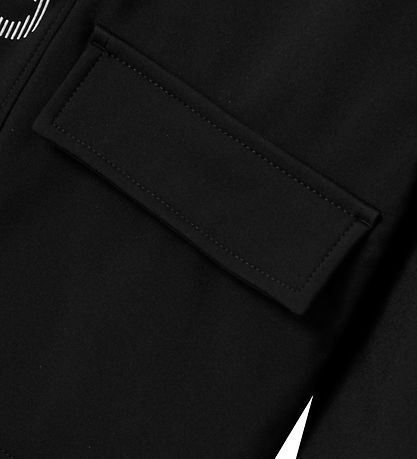 Name It SoftShelljakke m. Fleece - NkmAlfa08 - Sort m. Hvid Name It SoftShelljakke m. Fleece - NkmAlfa08 - Sort m. Hvid