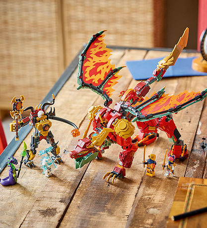 LEGO® Ninjago - Wyldfyres Forvandlingsdrage-mech 71868 - 821 Del