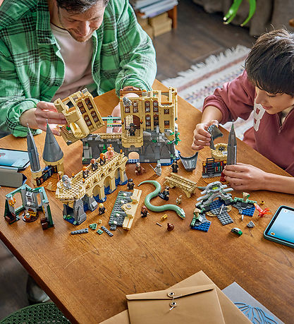 LEGO® Harry Potter - Hogwarts-Slottet: Østfløjen