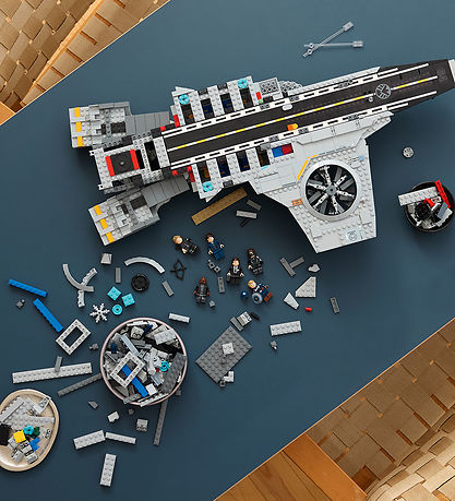 LEGO® Marvel - S.H-I.E.L.D.-Helicarrier 76354 - 3057 Dele