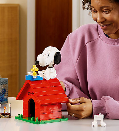 LEGO® Ideas - Radiserne: Nusers Hundehus 21368 - 964 Dele