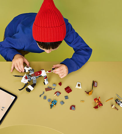 LEGO® Ninjago - Zilvar Og Dragebæstet Grimtak 71863 - 232 Dele