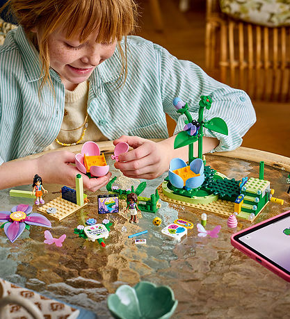 LEGO® Friends - Tekop-Karrusel Med Blomster Og Feer 42702 - 321 