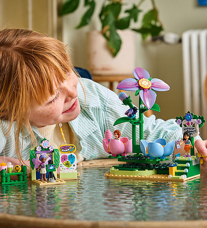 LEGO® Friends - Tekop-Karrusel Med Blomster Og Feer 42702 - 321 