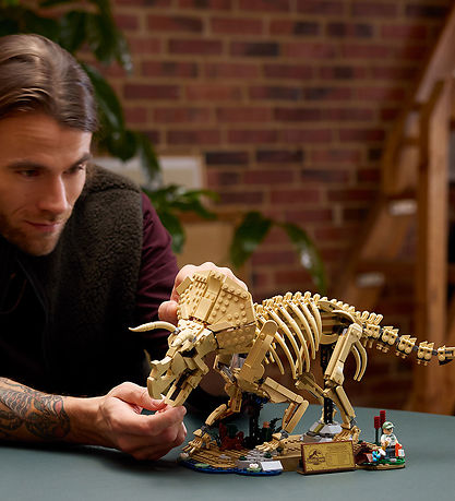 LEGO® Jurassic World - Dinosaurfossiler: Triceratops 77985 - 115