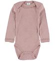 Smallstuff Bodysuit - l/s - Powder w. Pointelle/Lace edge Smallstuff Bodysuit - l/s - Powder w. Pointelle/Lace edge