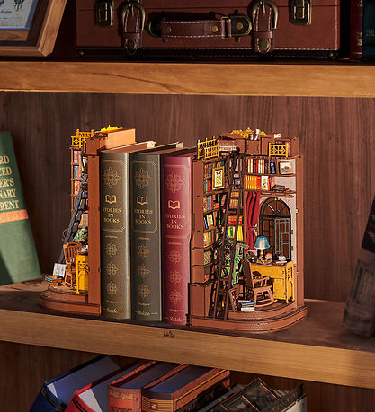 Rolife Miniature-diorama - DIY - Book Nook & Wonderland - Silent