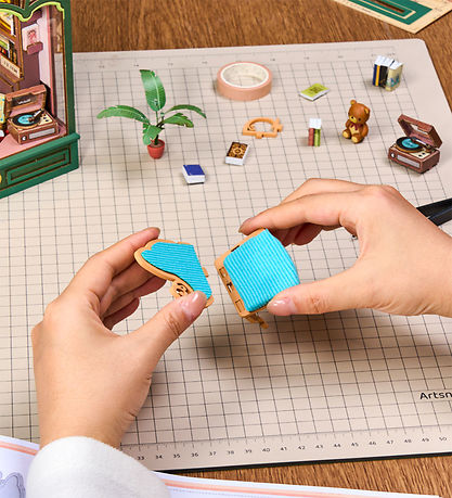 Rolife Miniature-diorama - DIY - Booknook & Wonderland - Quiet C