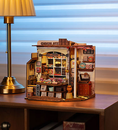 Rolife Miniature-diorama - DIY - Henry's Chocolate DG174 - 330 D