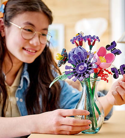 LEGO® Botanicals og Editions - Olivia Rodrigos Blomsterbuket 115