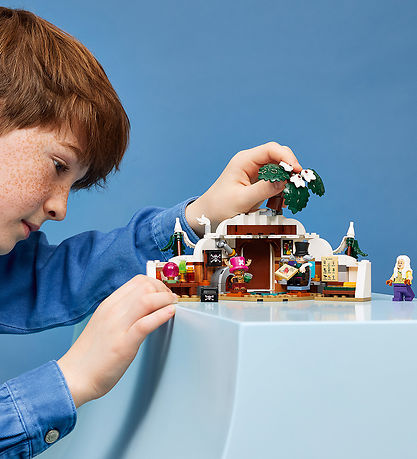 LEGO® ONE PIECE - Dr. Hiriluks skjulested og minifigurer 75641 -
