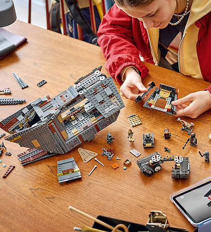 LEGO® Star Wars™ - Ekstraplanetarisk sand... 75453 - 1683 Dele