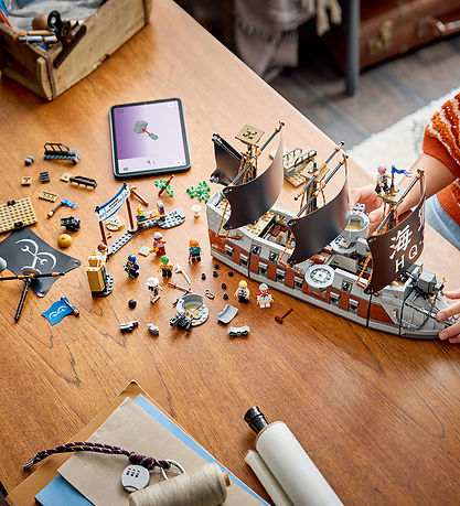 LEGO® ONE PIECE - Garps Marine-slagskib 75646 - 1705 Dele