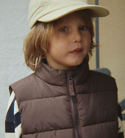 Konges Sløjd Dynevest - Alpi - Chocolate Brown