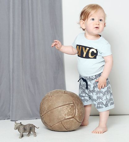 Petit by Sofie Schnoor T-shirt - Lyseblå m. NYC