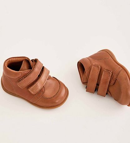 Bisgaard Begyndersko - Luca - Cognac m. Velcro Bisgaard Begyndersko - Luca - Cognac m. Velcro