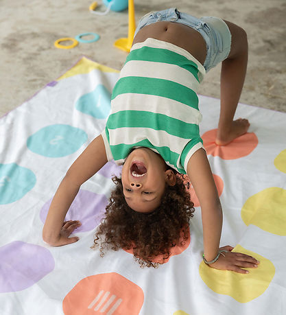 Quut Håndklæde - Play Towel - 180x180 cm - Model Balancing Game