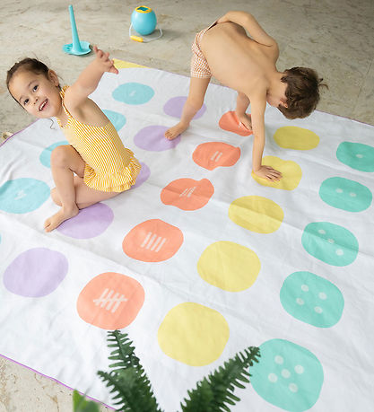 Quut Håndklæde - Play Towel - 180x180 cm - Model Balancing Game