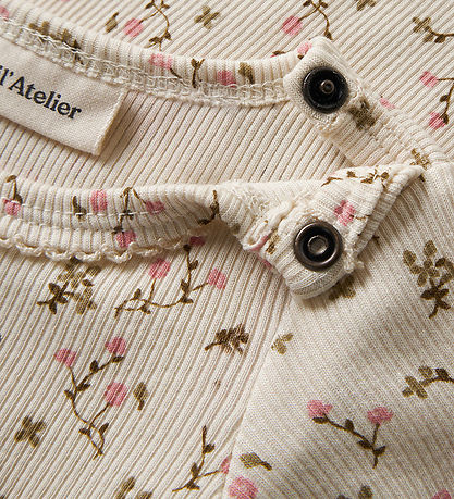 Lil Atelier Body l/æ - Rib - NbfLago - Turtledove/Rose Flower