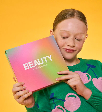 MYA Cosmetics Make-Up - Beauty Box
