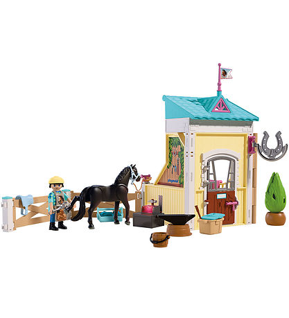 Playmobil Lille Stald Med Hovslagmand - 72131 - 79 Dele