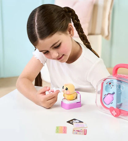 Little Live Pets - Ouchies - Vet Kit Chirpy