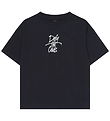 The New T-shirt - TnYarrow - Black Beauty