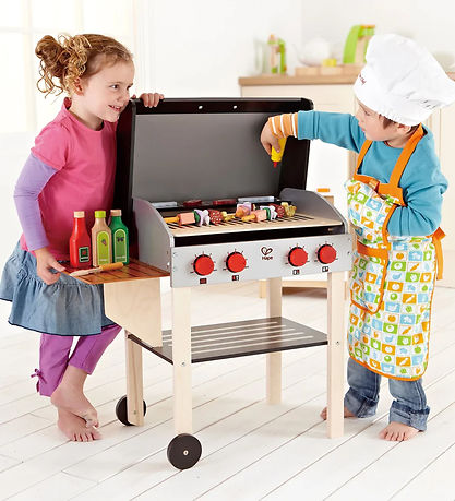 Hape Gourmet Grill m. Tilbehør - 70 cm - 28 Dele