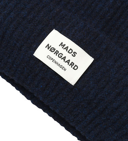 Mads Nørgaard Hue - Sky Captain